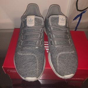 Women’s Adidas Tubular